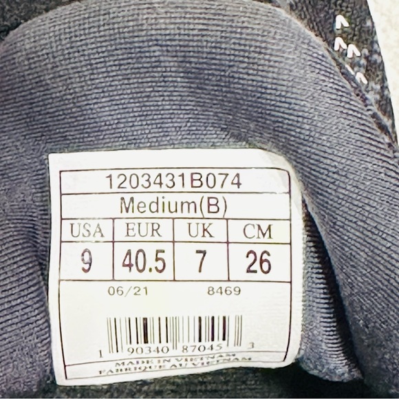 Brooks Glycerin 19 women’s black w/ rose color accent athletic/running shoe sz 9 - Picture 13 of 15